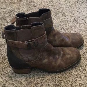 Merrell Shiloh ankle boots